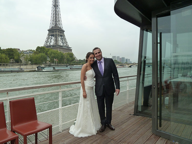 Mariage sur un bateau à Paris