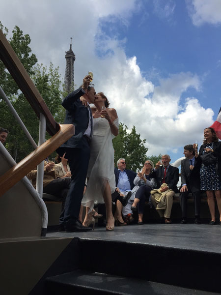 Se marier sur un bateau sur la Seine à Paris